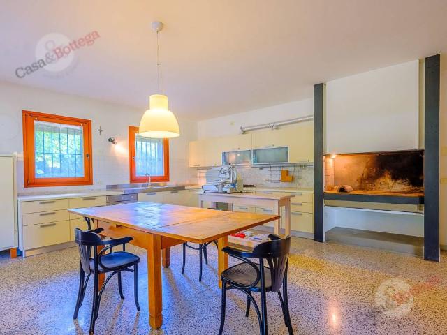 Villa in vendita a Cesena FC