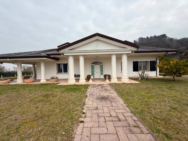 Villa in vendita a Cesena FC