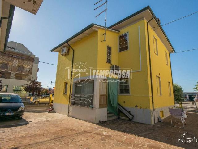 Villa in vendita a Cesena FC