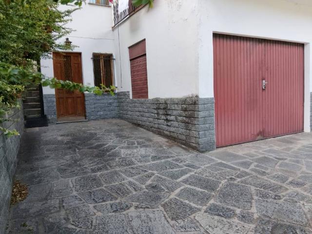 Villa in vendita a Challand Saint Victor AO