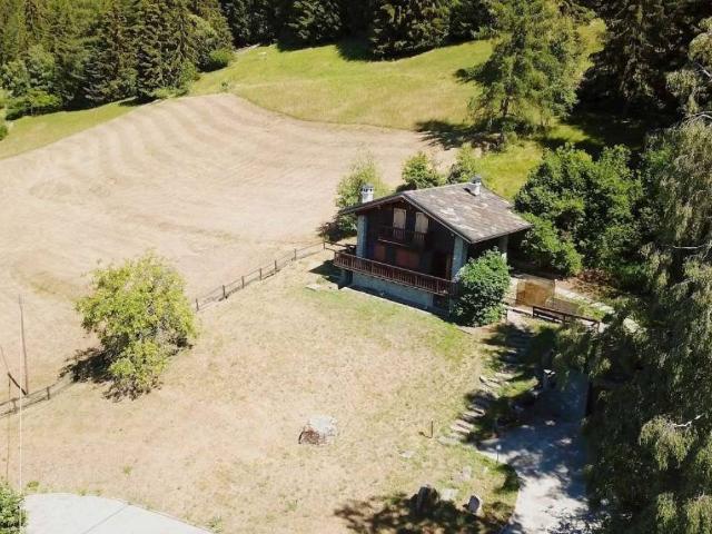 Villa in vendita a Charvensod AO