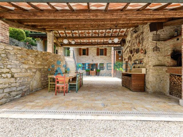 Villa in vendita a Chiampo VI