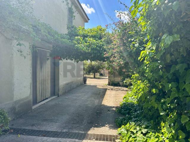 Villa in vendita a Chiaramonte Gulfi RG