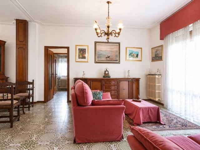 Villa in vendita a Chiari BS