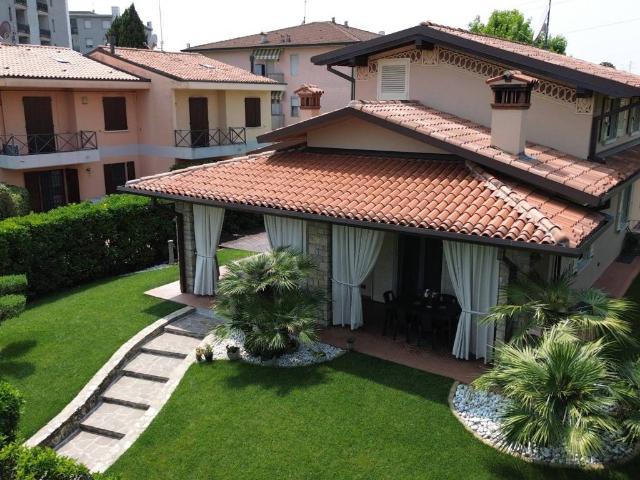 Villa in vendita a Chiari BS