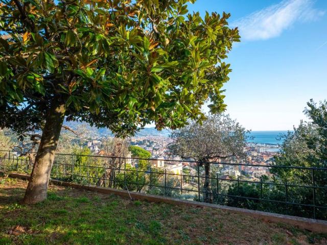 Villa in vendita a Chiavari GE