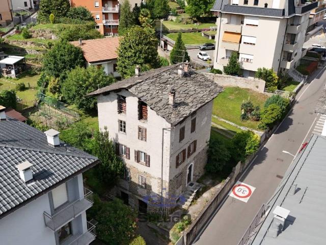 Villa in vendita a Chiavenna SO