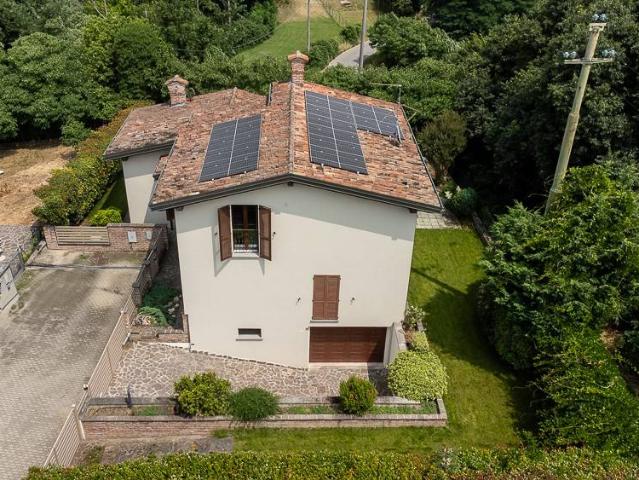 Villa in vendita a Chignolo Po PV
