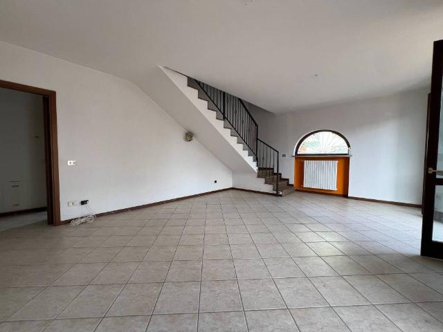 Villa in vendita a Chignolo Po PV