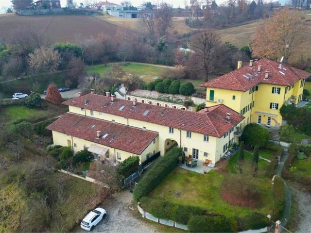Villa in vendita a Chieri TO