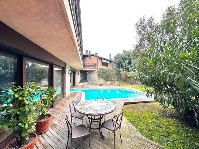 Villa in vendita a Chieri TO