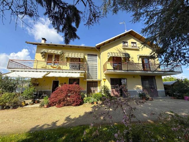 Villa in vendita a Chieri TO