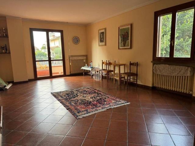 Villa in vendita a Chiesina Uzzanese PT