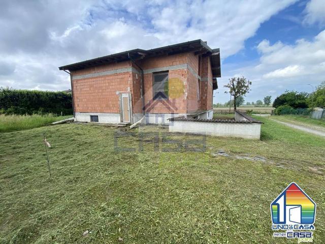 Villa in vendita a Chieve CR