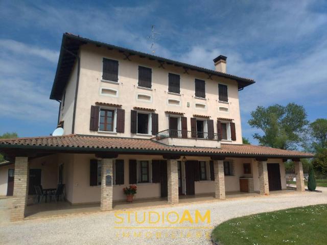 Villa in vendita a Chions PN
