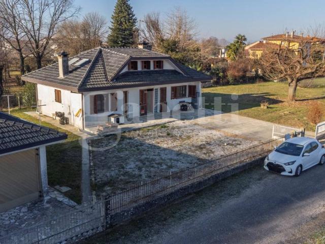 Villa in vendita a Chions PN