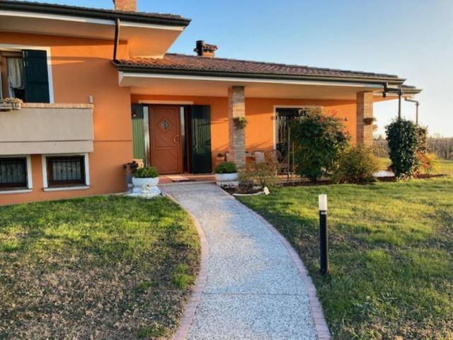 Villa in vendita a Chions PN