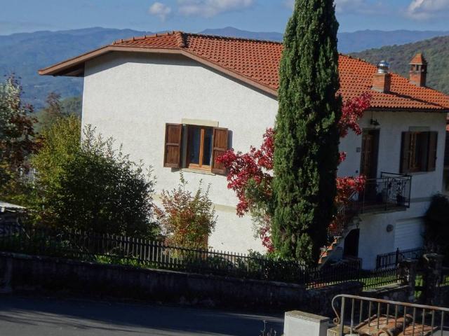 Villa in vendita a Chitignano AR