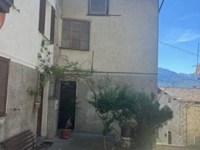 Villa in vendita a Chiuro SO