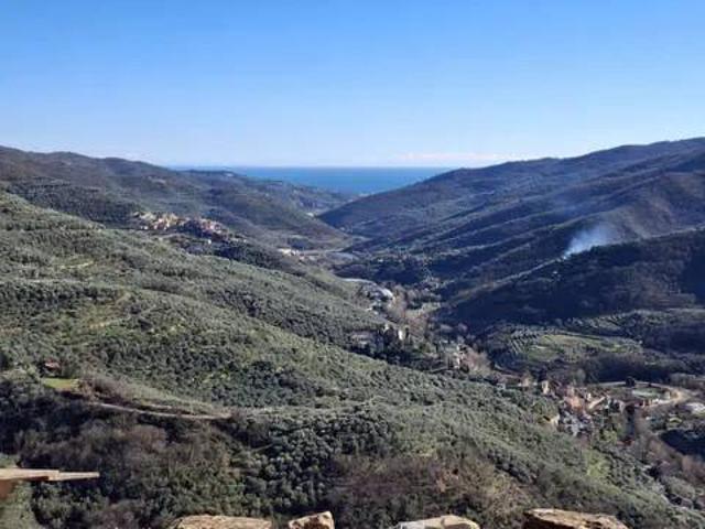 Villa in vendita a Chiusanico IM