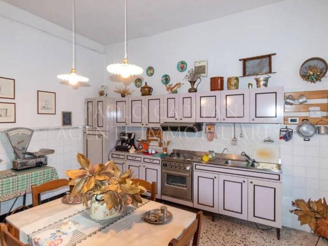 Villa in vendita a Chiusdino SI