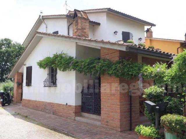 Villa in vendita a Chiusi SI