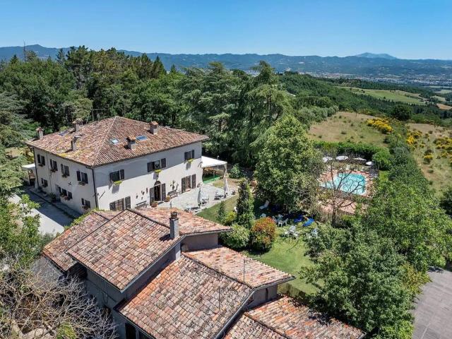 Villa in vendita a Città di Castello 780m² Città di Castello