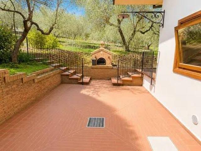 Villa in vendita a Città Sant'Angelo PE