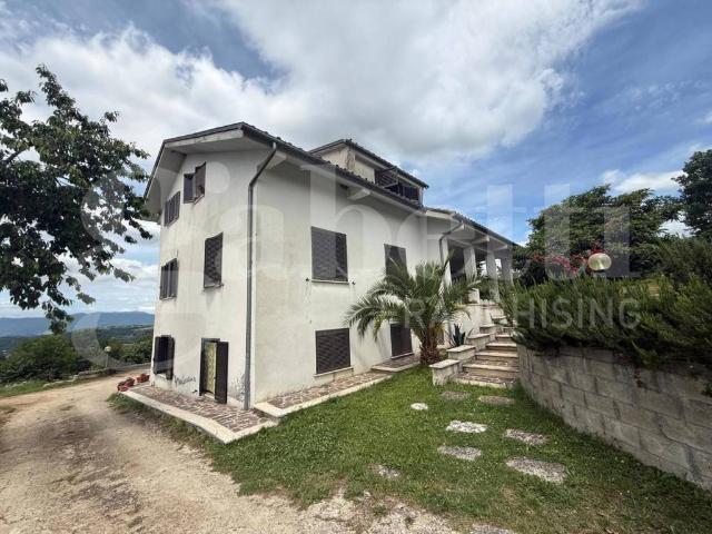 Villa in vendita a Cittaducale RI