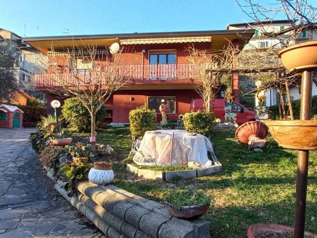 Villa in vendita a Cittiglio VA