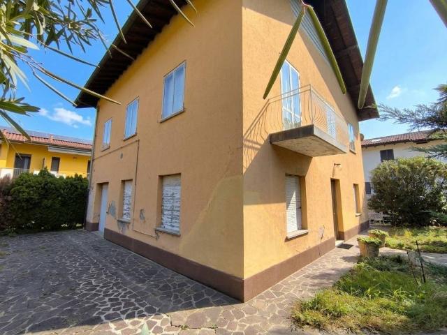 Villa in vendita a Civate LC