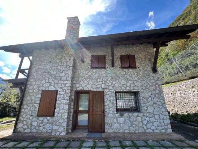 Villa in vendita a Cividate Camuno BS