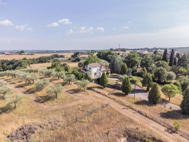 Villa in vendita a Civita Castellana VT