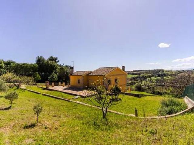 Villa in vendita a Civitanova Marche MC