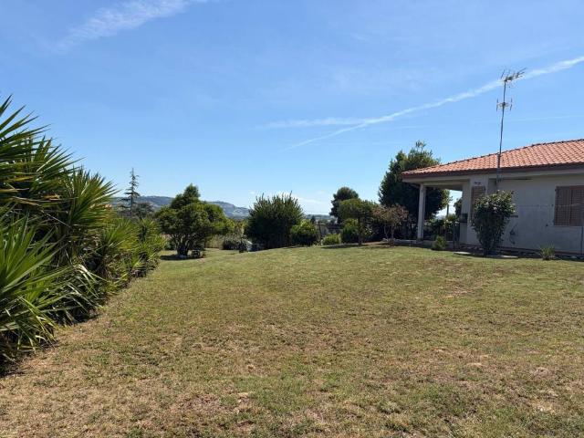 Villa in vendita a Civitanova Marche MC