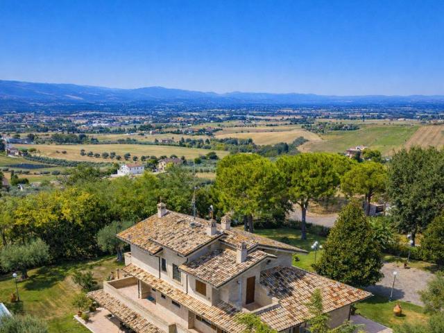 Villa in vendita a Civitanova Marche MC
