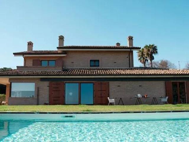 Villa in vendita a Civitanova Marche MC