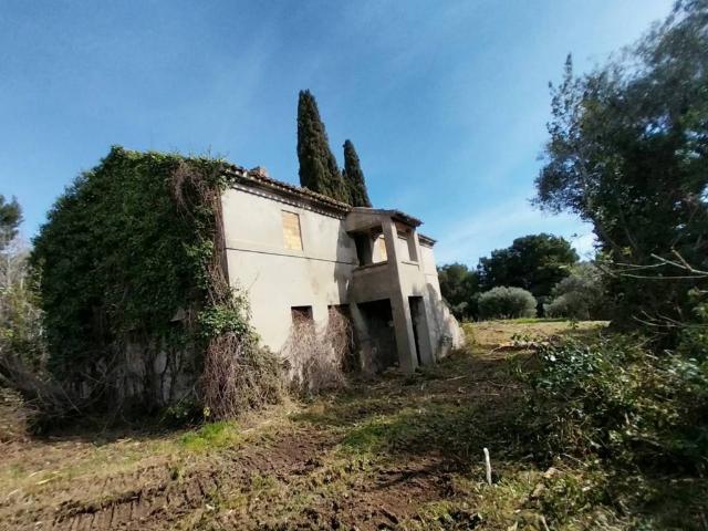 Villa in vendita a Civitanova Marche MC