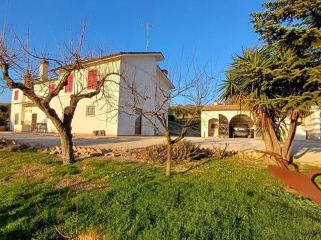 Villa in vendita a Civitanova Marche MC