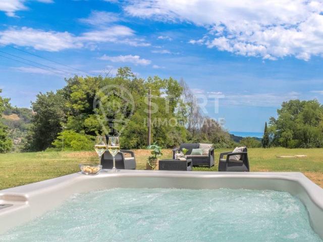 Villa in vendita a Civitanova Marche MC
