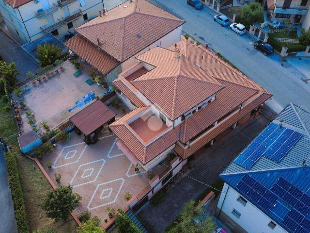 Villa in vendita a Civitanova Marche MC