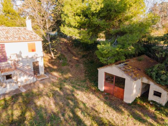 Casa indipendente in vendita a Civitanova Marche MC