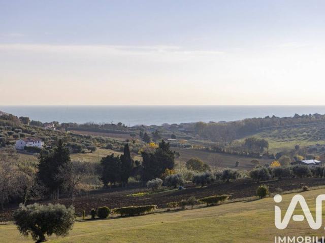 Villa in vendita a Civitanova Marche MC