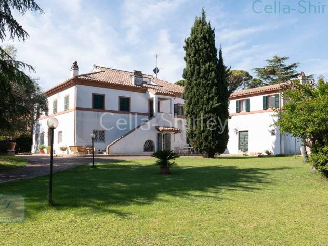 Villa in vendita a Civitanova Marche MC