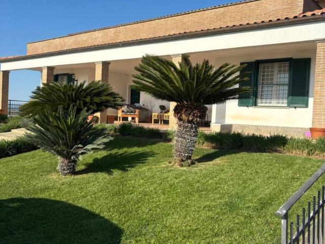 Villa in vendita a Civitavecchia RM