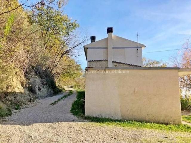 Villa in vendita a Civitella Casanova PE