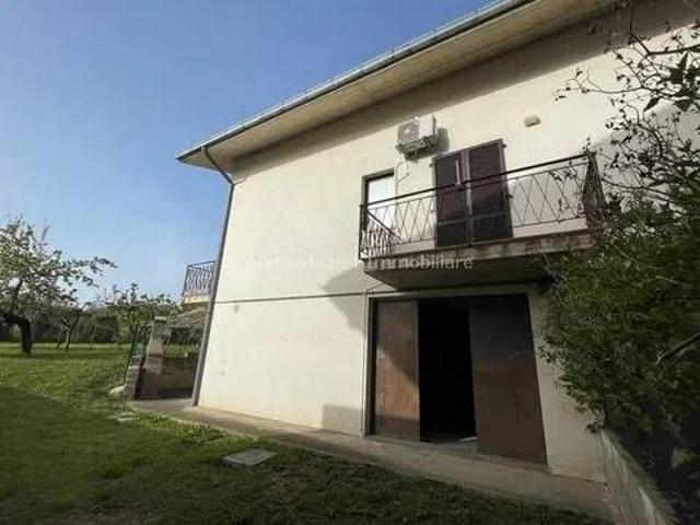 Villa in vendita a Civitella Casanova PE