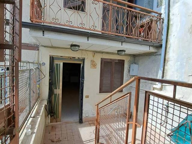 Villa in vendita a Civitella del Tronto TE