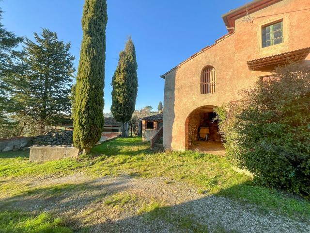 VILLA in VENDITA a CIVITELLA IN VAL DI CHIANA Ciggiano di 11 vani
