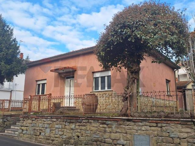 Villa in vendita a Civitella in Val di Chiana AR